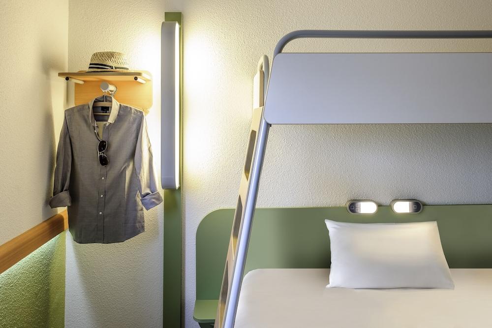 Ibis Budget Zurich City West Esterno foto
