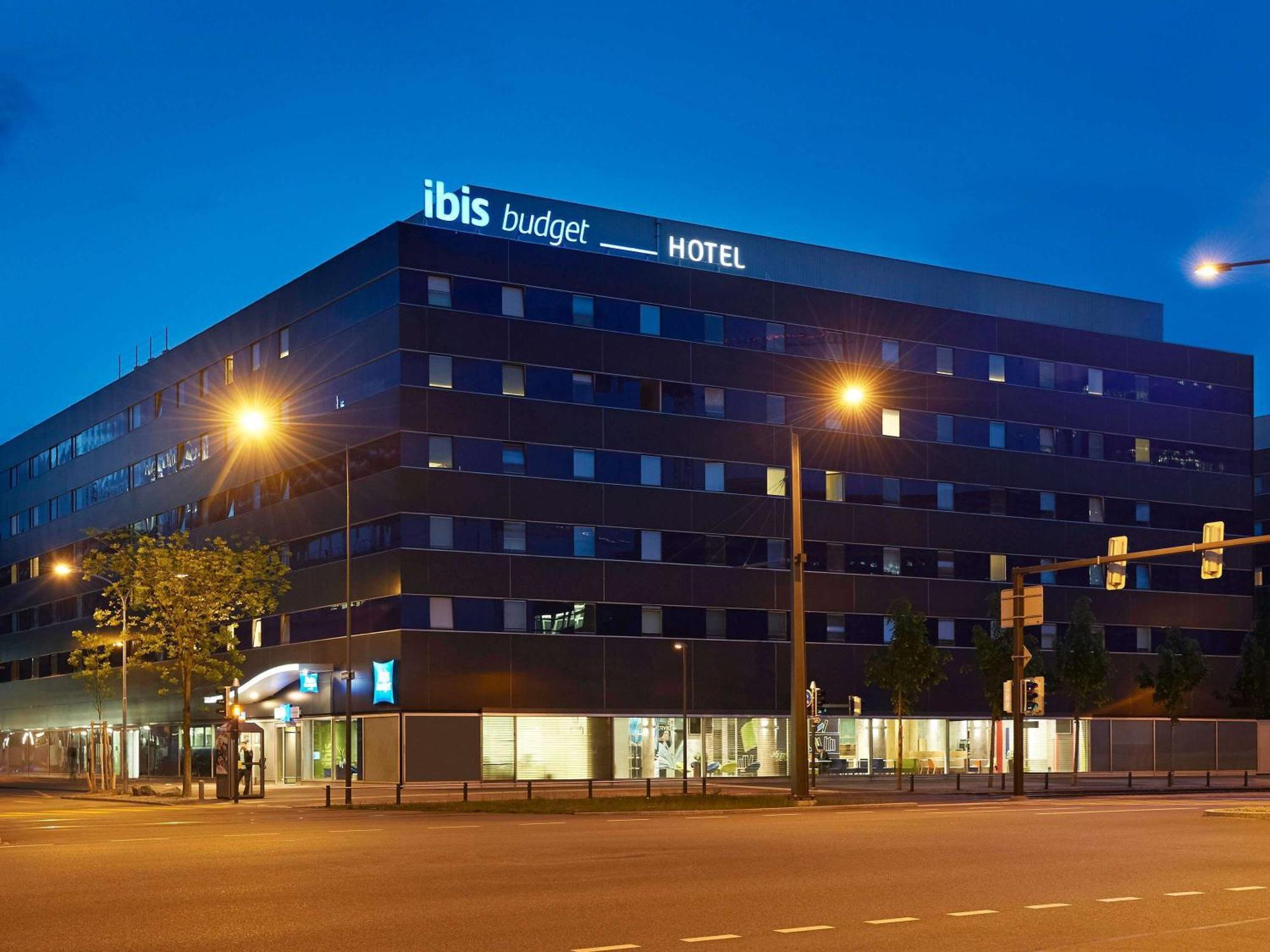 Ibis Budget Zurich City West Esterno foto