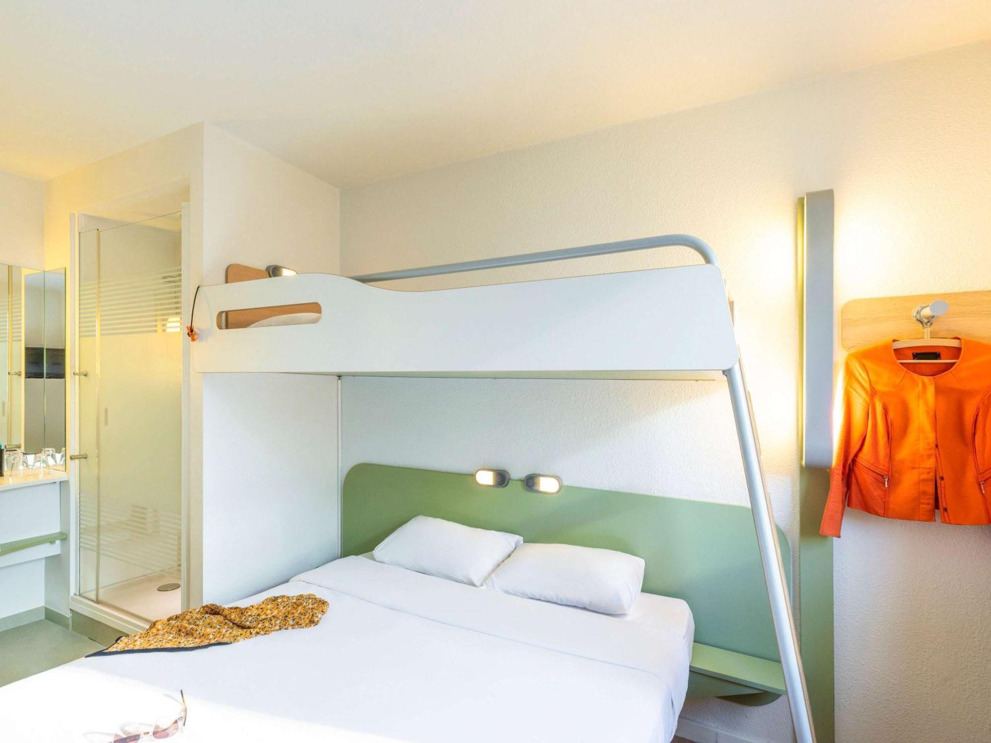 Ibis Budget Zurich City West Esterno foto
